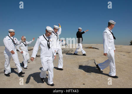 101015-N-6736S-027  ATLANTA (Oct. 15, 2010) Sailors assigned to the guided-missile submarine USS Georgia (SSGN 729) tour the top of Stone Mountain Park where they are greeted with smiles and applause from other tourists. The tour was part of Atlanta Navy Week 2010. Atlanta Navy Week is one of 19 Navy weeks planned across America in 2010. Navy weeks show Americans the investment they have made in their Navy and increase awareness in cities that do not have a significant Navy presence. (U.S. Navy photo by Mass Communication Specialist 1st Class Katrina Sartain/Released) US Navy 101015-N-6736S-02 Stock Photo