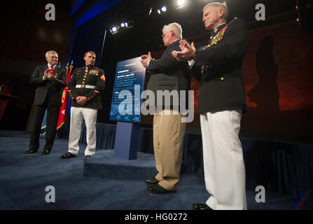 110914-N-UH963-162 WASHINGTON (Sept. 16, 2011) Medal of Honor recipient former Marine Corps Sgt. Dakota Meyer, 2nd from left, is recognized during an induction ceremony at the Hall of Heros in the Pentagon. Meyer was awarded the Medal of Honor for actions in Afghanistan on Sept. 8, 2010. Meyer saved 13 U.S. Marines and Soldiers and 23 Afghans. (U.S. Navy photo by Mass Communication Specialist 1st Class Kevin S. O'Brien/Released) US Navy 110914-N-UH963-162 Medal of Honor recipient former Marine Corps Sgt. Dakota Meyer, 2nd from left, is recognized during an induction ceremon Stock Photo