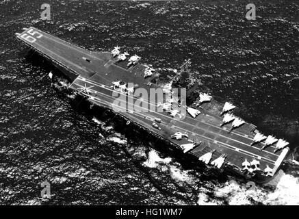 Aerial view of USS Enterprise in the South China Sea, 15 January 1975. USS Enterprise (CVAN-65) underway in the South China Sea 1975 Stock Photo