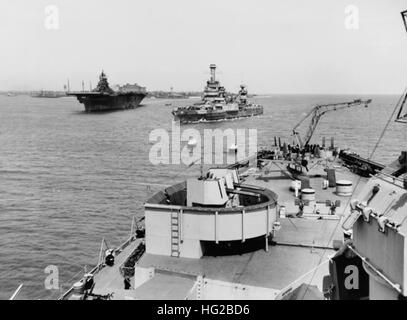 USS Wyoming (AG-17) and USS Lexington (CV-16) in port on 13 May 1943 Stock Photo