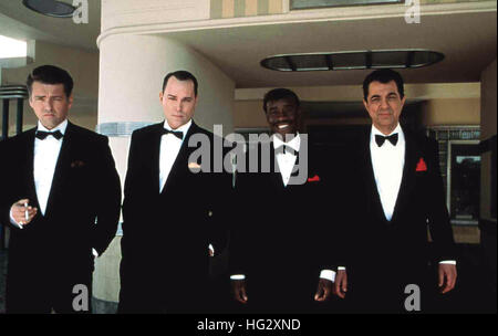 Frank, Dean und Sammy tun es aka. The Rat Pack, USA 1998 Director: Rob Cohen Actors/Stars: Ray Liotta, Joe Mantegna, Don Cheadle Stock Photo