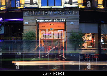 Trendy, independent Merchant Square, once 18th century tobacco warehouses, now restaurants, bars, boutiques and flats, Glasgow Stock Photo