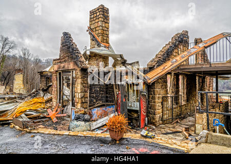 GATLINBURG, TENNESSEE/USA - DECEMBER 14, 2016: Only the shell of a motel office remains after being destroyed by a forest fire in Gatlinburg in late 2 Stock Photo
