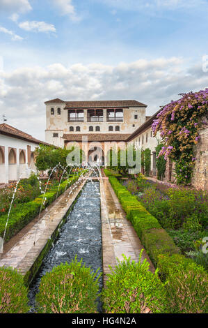 Garden landscape with fountains in the Palace of the Generalife, Alhambra in Granada, Andalusia, Spain Stock Photo