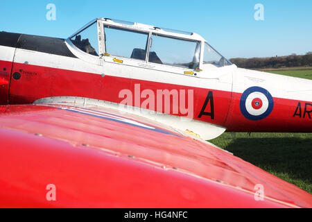 DHC 1 Chipmunk a basic training aircraft built in the 1950s and used by the RAF and Army Air Corps through to the 1980s Stock Photo