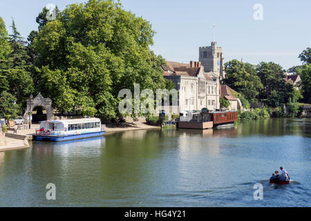 Riverside showing The Archbishop’s Palace, River Medway, Maidstone, Kent, England, United Kingdom Stock Photo