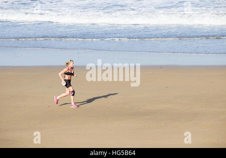 Mature nude woman at the beach Stock Photo - Alamy