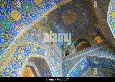 Ceiling of entrance portal in Isfahan blue, Imam Mosque, UNESCO, Isfahan, Iran, Middle East Stock Photo