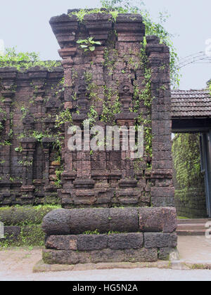 Structures inside the temple compound Rajarajeshwari Temple, Kannur, Kerala, India Stock Photo