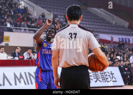 Beijing, Beijing, China. 4th Jan, 2017. Beijing, CHINA-January 4 2017: (EDITORIAL USE ONLY. CHINA OUT).Jeremy Tyler, an American professional basketball player for Tianjin Ronggang of the Chinese Basketball Association (CBA), fouls out at the CBA match in Beijing, January 4th, 2017. © SIPA Asia/ZUMA Wire/Alamy Live News Stock Photo