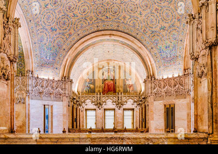 Interior architectural details of the lobby of the landmarked Woolworth Building in New York designed by architect Cass Gilbert Stock Photo