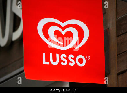 das Logo der Marke 'Lusso'. Stock Photo