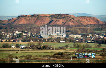 Albyn and Greendykes shale bings near Broxburn, West Lothian. Stock Photo