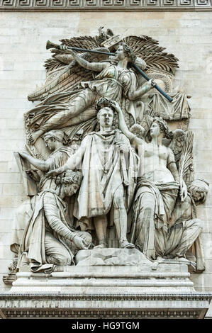 Arc de Triomphe, Napoleon Bonaparte crowned by the goddess of Victory, Triumph of Napoleon, Le Triomphe de 1810, by Jean-Pierre Cortot, Paris, France. Stock Photo