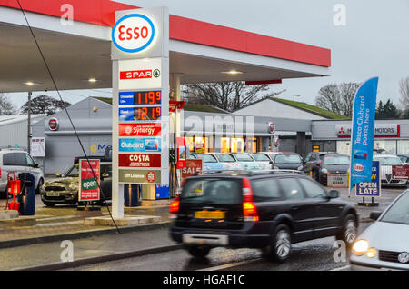 Bridport, Dorset, UK.   6th January 2017.  The Esso petrol station on East Road, Bridport with Petrol and Diesel pump prices at £119.9 and £121.9 respectively.  The Fuel prices on the forecourt over the past week have risen by 3p.  Picture: Graham Hunt/Alamy Live News. Stock Photo