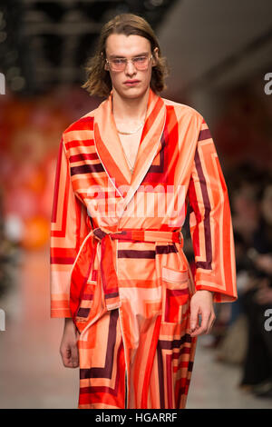 The Strand, London, UK. 7th January, 2017. Katie Eary shows her Autumn Winter 2017 Collection on Day 2 of London Fashion Week Men's. ©Chris Yates/ Alamy Live News Stock Photo