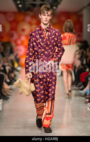 The Strand, London, UK. 7th January, 2017. Katie Eary shows her Autumn Winter 2017 Collection on Day 2 of London Fashion Week Men's. ©Chris Yates/ Alamy Live News Stock Photo