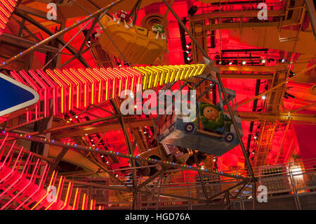 Ferris Wheel inside the flagship Toys ' R' Us store in Times Square, New York City, USA. Stock Photo