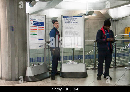 London,UK. 8th January 2017. A sign at Westminster station announces planned industrial action after London Underground staff voted to begin a 48 hour walkout supported by RMT and TSSA unions over ticket hall closures and job losses Credit: amer ghazzal/Alamy Live News Stock Photo