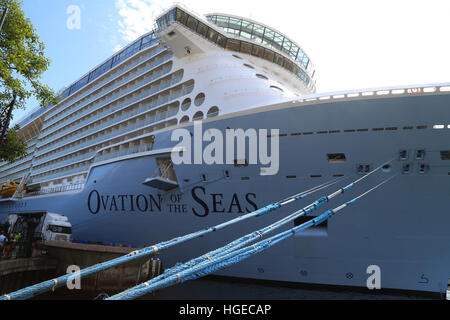 Sydney, Australia. 9 January 2017. The Royal Carribbean operated Ovation of the Seas cruise ship is the largest based in Australia. It will depart on 9 January for a cruise around New Zealand. Pictured here moored at the Overseas Passenger Terminal, The Rocks. Credit: © Richard Milnes/Alamy Live News Stock Photo