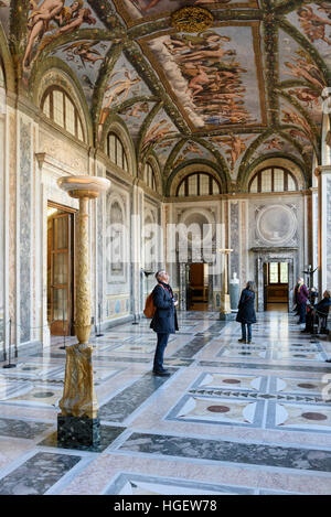 Rome. Italy. Villa Farnesina. La Loggia di Amore e Psiche (The Loggia of Cupid and Psyche), with frescoes by Raphael Stock Photo