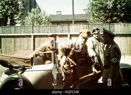 Ghetto Lodz, Litzmannstadt, Chief Financial Officerof the NSDAP Franz Xaver Schwarz (center) and Gauleiter Kurt Schmalz visit the ghetto, Poland 1941, World War II, Stock Photo