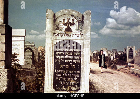 Ghetto Lodz, Litzmannstadt, The Old Jewish Cemetery on Wesola (Lustige Gasse), Poland 1940, World War II, Stock Photo