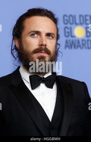 Beverly Hills, Us. 09th Jan, 2017. Casey Affleck poses in the press room of the 74th Annual Golden Globe Awards, Golden Globes, in Beverly Hills, Los Angeles, USA, on 08 January 2017. Photo: Hubert Boesl Photo: Hubert Boesl/dpa/Alamy Live News