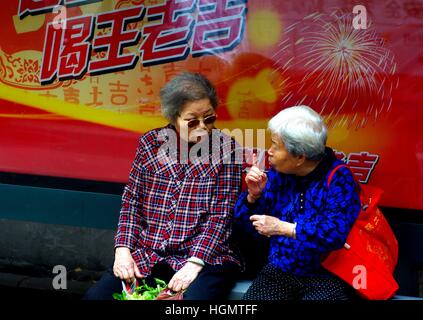 Guangzhou, China. 11th Jan, 2017. *EDITORIAL USE ONLY. CHINA OUT*.The elderly people in Guangzhou, south China's Guangdong Province. The State Council of China recently released the outline of ''13th Five-Year'' on health, predicating that the average longevity of Chinese people would rise to 77.3 years in 2020. China is facing serious aging issue. It requires the government, the public and every family to attach importance to the aging issue. Credit: SIPA Asia/ZUMA Wire/Alamy Live News Stock Photo