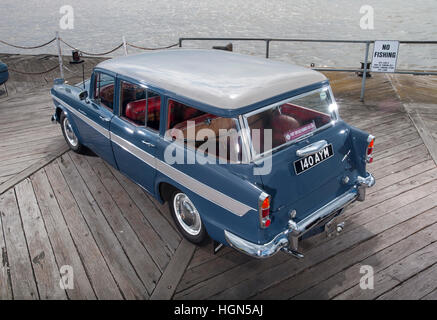 Humber Super Snipe Series V estate, classic 1960s British family car from the Rootes Group Stock Photo