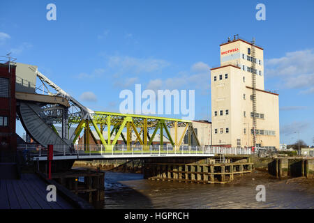 Kingston-Upon-Hull ,East Riding of Yorkshire,UK. Drypool bridge over the river Hull. Stock Photo