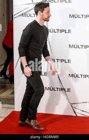 Madrid, Spain. 12th January 2017. James McAvoy at the Split photocall at the Villamagna Hotel in Madrid, Spain. January12, 2017. Credit: MediaPunch Inc/Alamy Live News Stock Photo