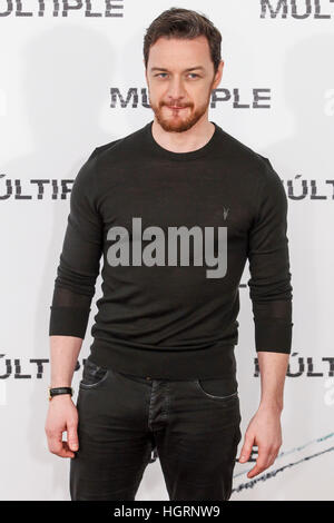 Madrid, Spain. 12th January 2017. James McAvoy at the Split photocall at the Villamagna Hotel in Madrid, Spain. January12, 2017. Credit: MediaPunch Inc/Alamy Live News Stock Photo