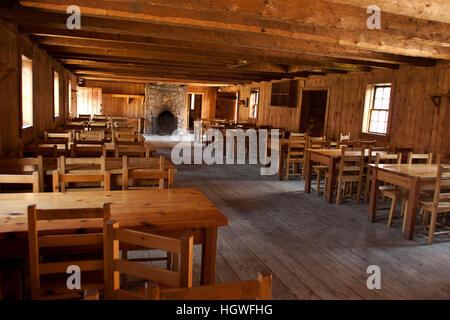 Fort Edmonton, Alberta, Canada, British fort that became Edmonton, interior of a log dining and meeting room Stock Photo