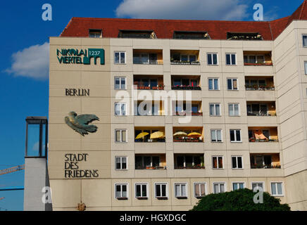 Plattenbau, Spreeufer, Nikolaiviertel, Mitte, Berlin, Deutschland Stock Photo