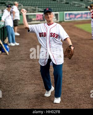 Only Four Red Sox Players Attended Johnny Pesky's Funeral - SB