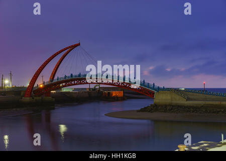 Twilight view of the beautiful Rainbow Bridge at Yuanli, Taiwan Stock Photo