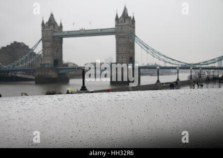 London, UK. 16th Jan, 2017. Tower bridge on a wet rainy morning in the capital Credit: amer ghazzal/Alamy Live News Stock Photo