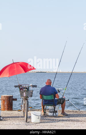 Fishing umbrella hi-res stock photography and images - Alamy