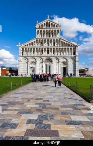 Facade of Duomo di Santa Maria Assunta, Piazza dei Miracoli, UNESCO, Pisa, Tuscany, Italy Stock Photo