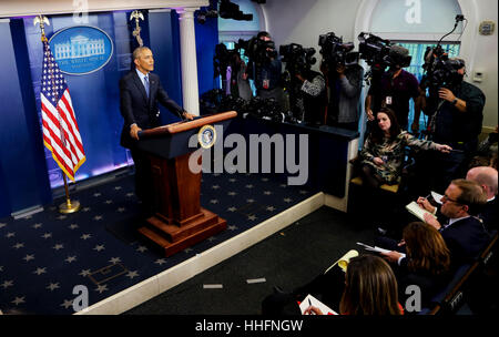 Washington, DC, USA. 18th Jan, 2017. United States President Barack Obama gives his last press conference in the press briefing room of the White House, Washington, DC. Credit: Aude Guerrucci/Pool via CNP /MediaPunch Stock Photo