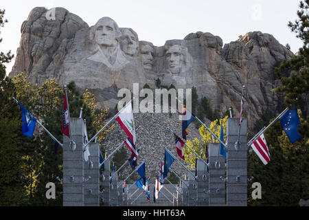 Sculptures of George Washington, Thomas Jefferson, Theodore Roosevelt and Abraham Lincoln (left to right). Mount Rushmore National Memorial. Sept, 201 Stock Photo