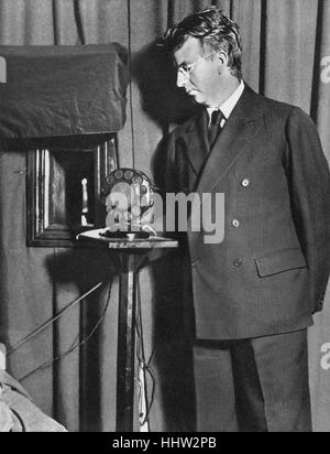 John Logie Baird (14 August 1888 – 14 June 1946), Scottish engineer and one of the inventors of mechanical television. Watching Stock Photo