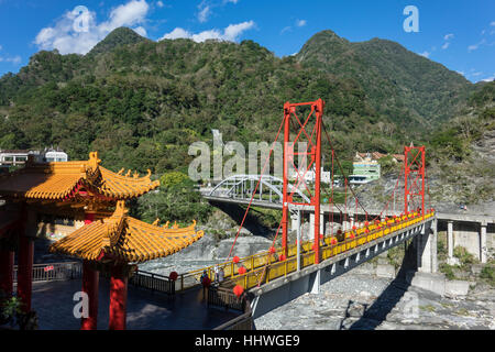 Taiwan, Taroko Gorge, Tianxiang, bridge & river Stock Photo