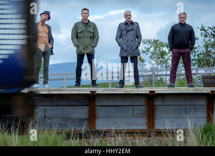 T2 TRAINSPOTTING 2017 Cloud Eight Films production with from left: Ewen Bremner, Ewan Mc Gregor, Jonny Lee Miller, Robert Carlyle Stock Photo