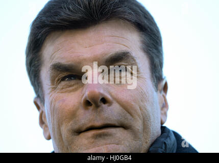 Darmstadt, Germany. 21st Jan, 2017. Moenchengladbach's head coach Dieter Hecking ahead of the German Bundesliga soccer match between SV Darmstadt 98 and Borussia Moenchengladbach in the Jonathan-Heimes-Stadion am Boellenfalltor in Darmstadt, Germany, 21 January 2017.(EMBARGO CONDITIONS - ATTENTION - Due to the accreditation guidelines, the DFL only permits the publication and utilisation of up to 15 pictures per match on the internet and in online media during the match) Photo: Arne Dedert/dpa/Alamy Live News Stock Photo