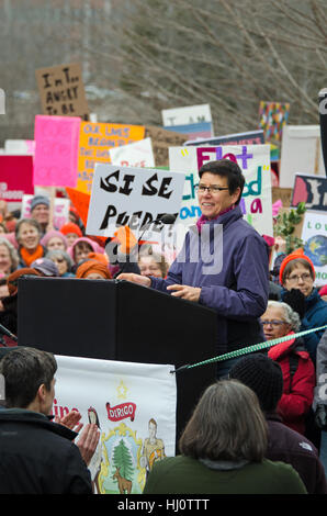 Augusta, Maine, USA. 21st Jan, 2017.  Eliza Townsend, Executive Director of the Maine Women's Lobby, addresses the Women’s March on Maine rally in front of the Maine State Capitol. The March on Maine is a sister rally to the Women’s March on Washington. Credit: Jennifer Booher/Alamy Live News Stock Photo