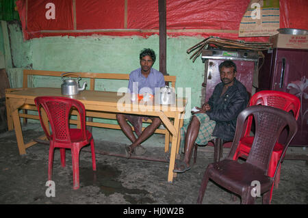 Roadside Cafe in India Stock Photo - Alamy