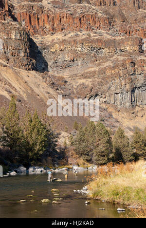 Flyfishing in Crooked River canyon, Crooked Wild and Scenic River, Lower Crooked River National Back Country Byway, Oregon Stock Photo