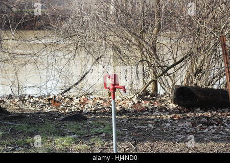 A water pump along the St. Mary's River in Fort Wayne, Indiana, USA. Stock Photo